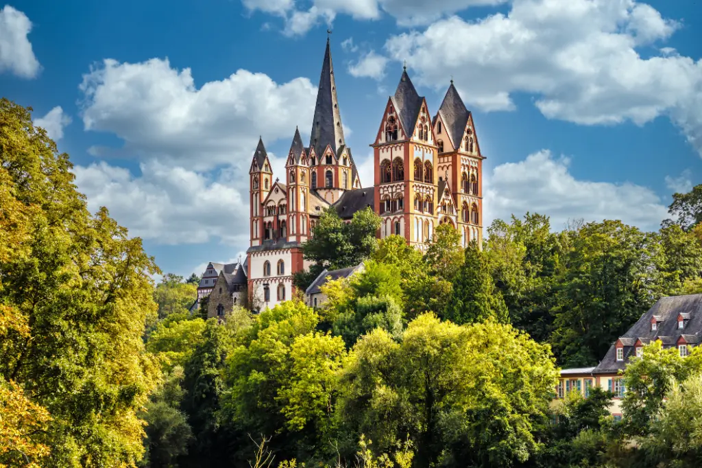 Der Limburger Dom, auch Georgsdom genannt, nach seinem Schutzpatron St. Georg