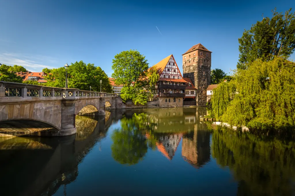 Brücken in Nürnberg - Fluss Pegnitz, Bayern, Deutschland