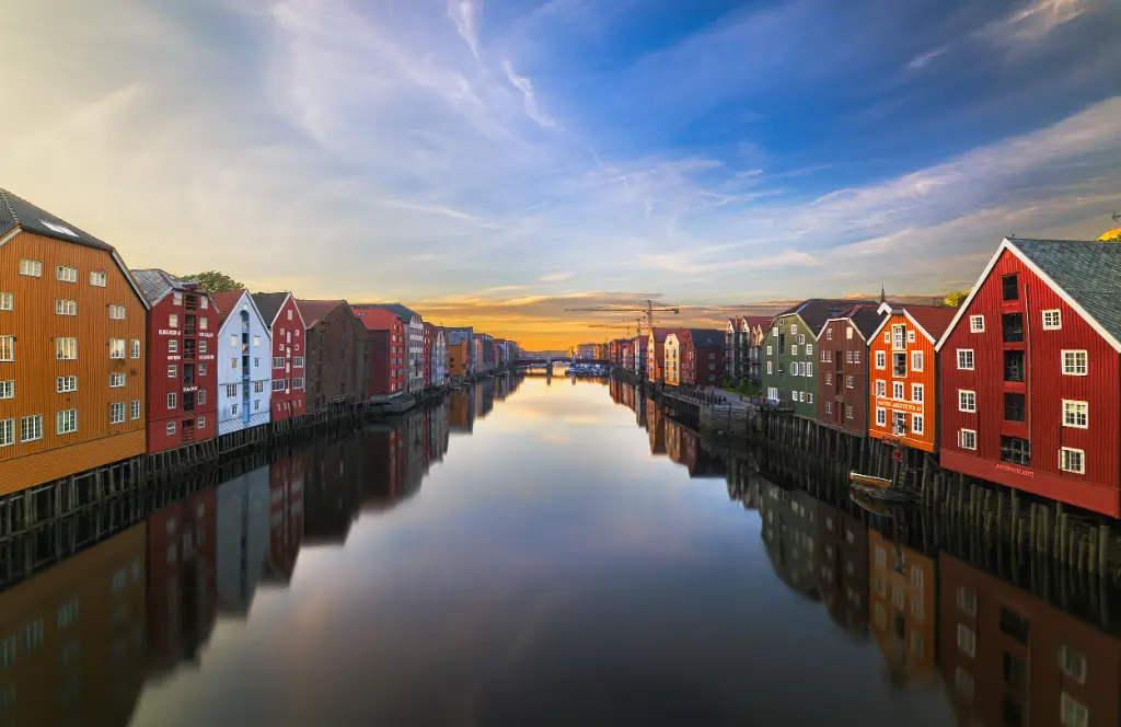 Alte Lagerhäuser in Trondheim, Norwegen.