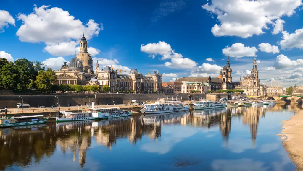 Dresden Panorama Semperoper